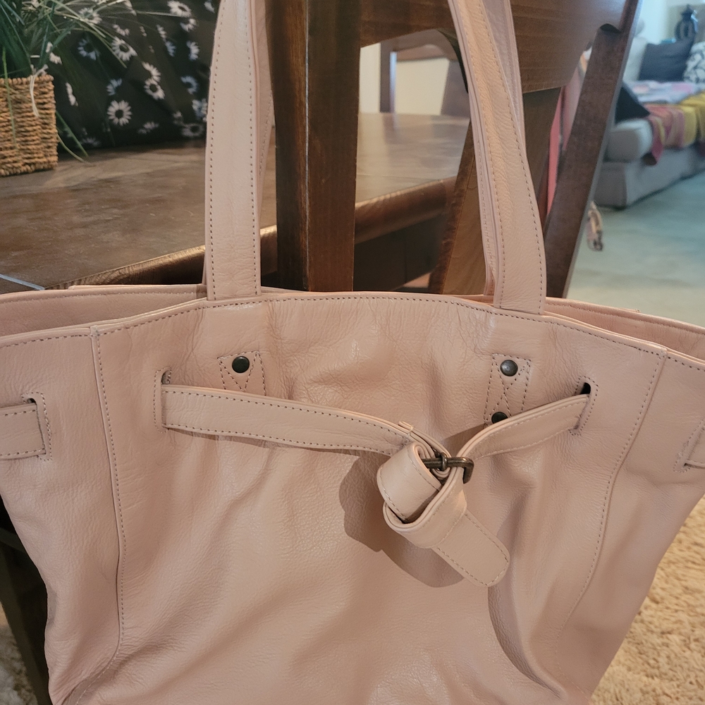 Chic Blush Leather Tote Bag